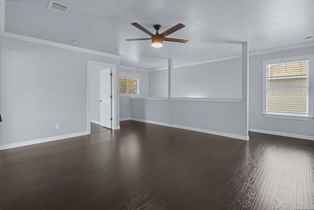 7831 Saddle Run, Selma, TX 78154