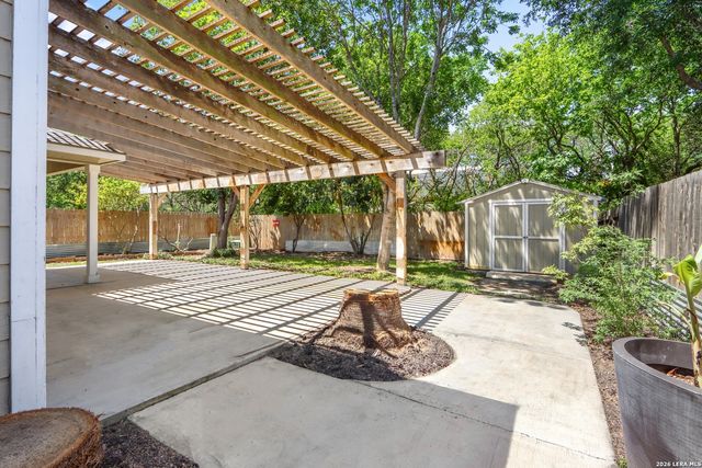 7831 Saddle Run, Selma, TX 78154