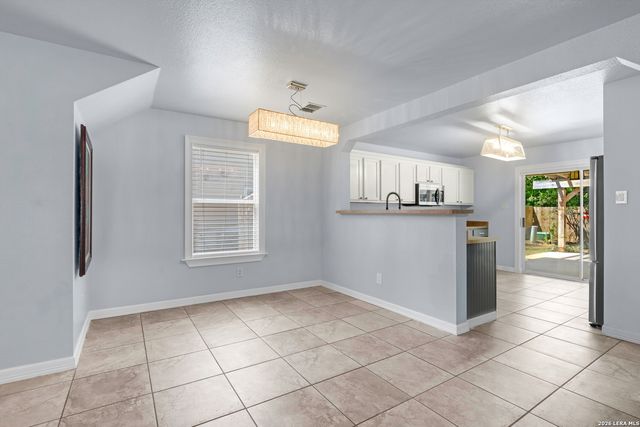 7831 Saddle Run, Selma, TX 78154