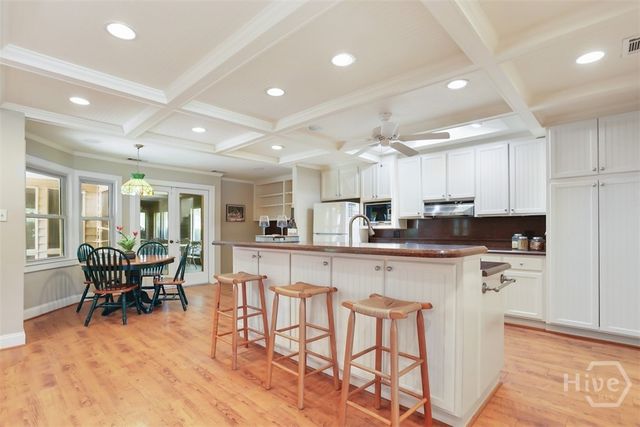 7 Mistletoe Court, Savannah, GA 31419