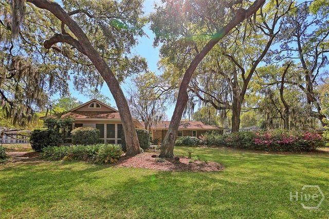 7 Mistletoe Court, Savannah, GA 31419