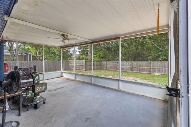 9335 103rd Avenue, Vero Beach, FL 32967