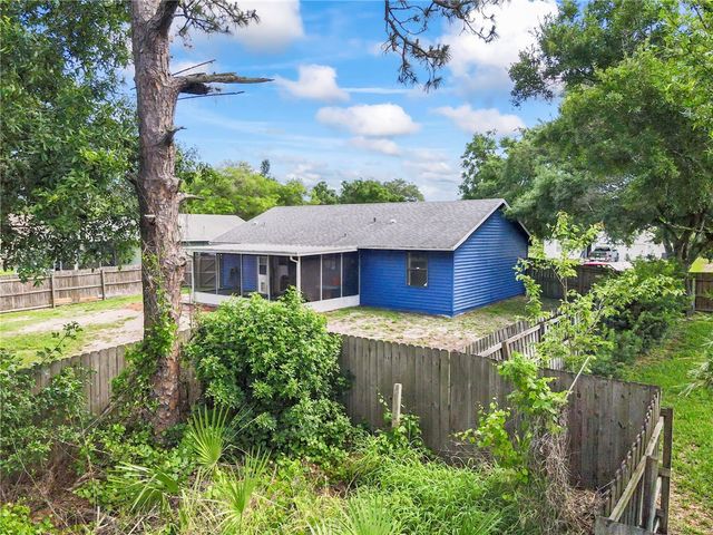 9335 103rd Avenue, Vero Beach, FL 32967