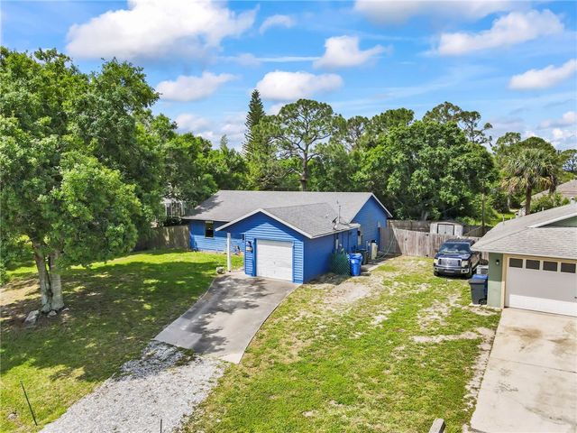 9335 103rd Avenue, Vero Beach, FL 32967