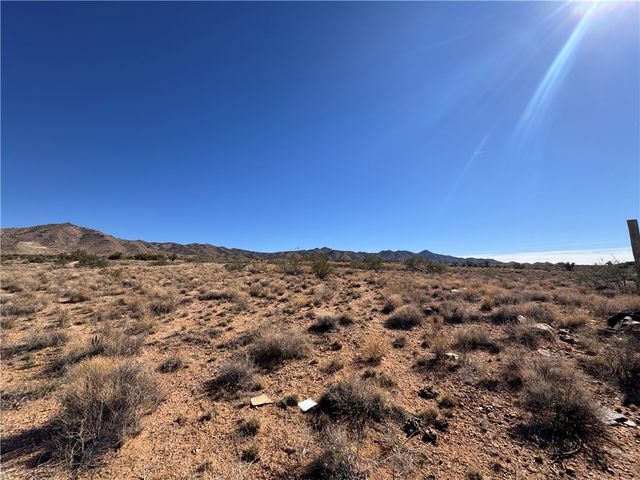 000 E Vernon Drive, Kingman, AZ 86401