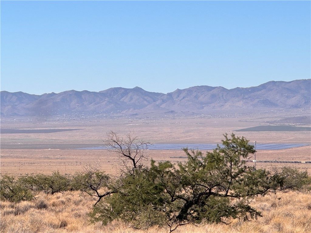 000 E Vernon Drive, Kingman, AZ 86401