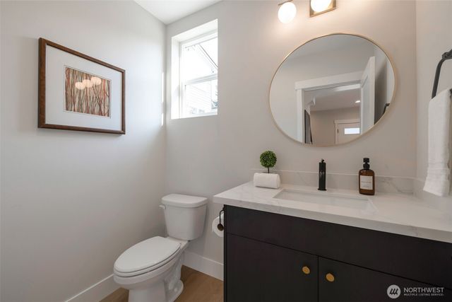 1605 SW Kenyon Street, Seattle, WA 98106