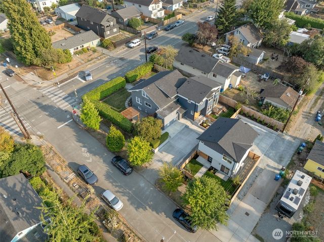 1605 SW Kenyon Street, Seattle, WA 98106