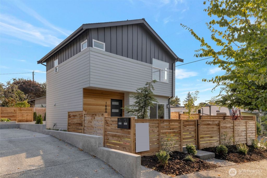 1605 SW Kenyon Street, Seattle, WA 98106