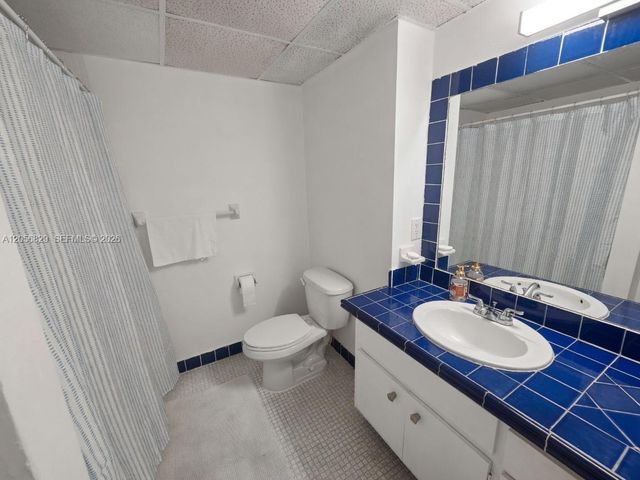 800 W Ave 722 722, Miami Beach, FL 33139