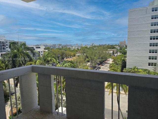 800 W Ave 722 722, Miami Beach, FL 33139