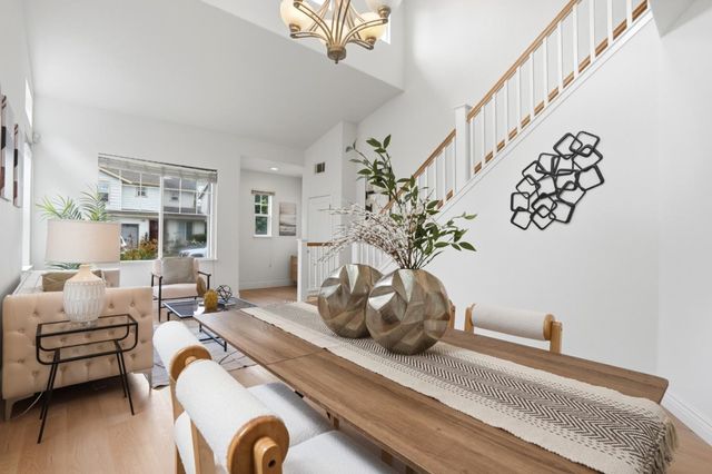 909 Baines Street, East Palo Alto, CA 94303