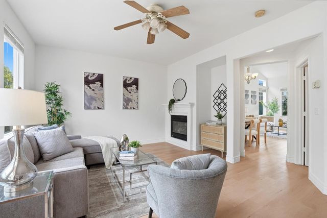 909 Baines Street, East Palo Alto, CA 94303