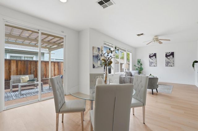 909 Baines Street, East Palo Alto, CA 94303