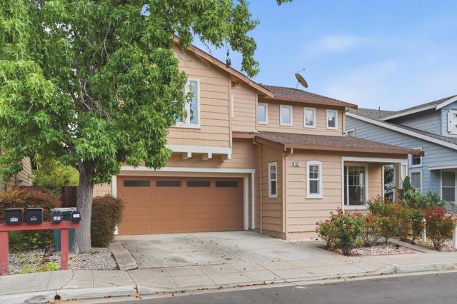 909 Baines Street, East Palo Alto, CA 94303