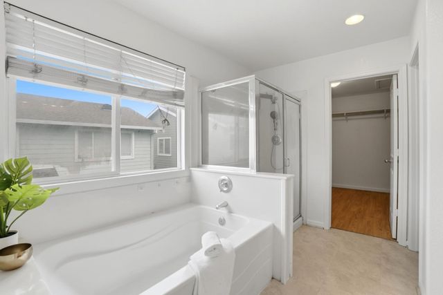 909 Baines Street, East Palo Alto, CA 94303