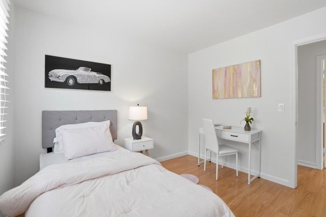 909 Baines Street, East Palo Alto, CA 94303