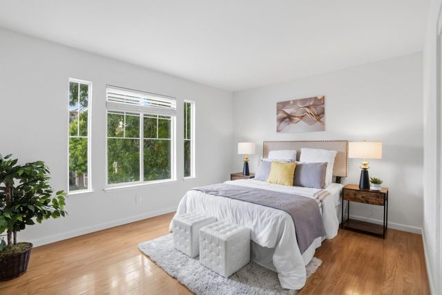 909 Baines Street, East Palo Alto, CA 94303