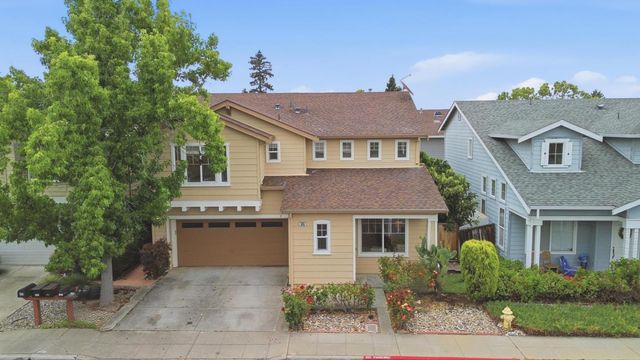 909 Baines Street, East Palo Alto, CA 94303