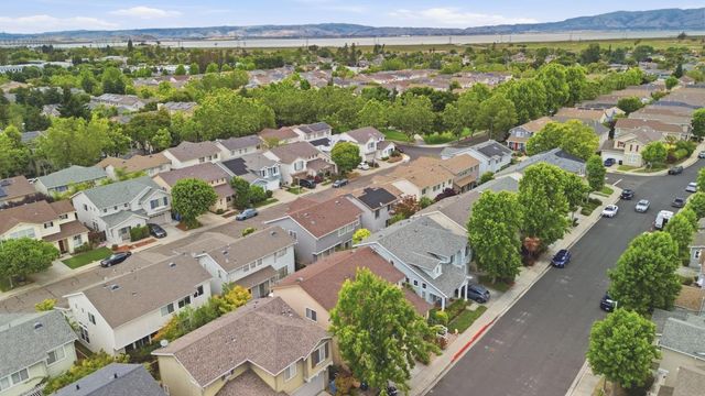 909 Baines Street, East Palo Alto, CA 94303