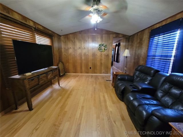 114549 S 4182 Road, Eufaula, OK 74432