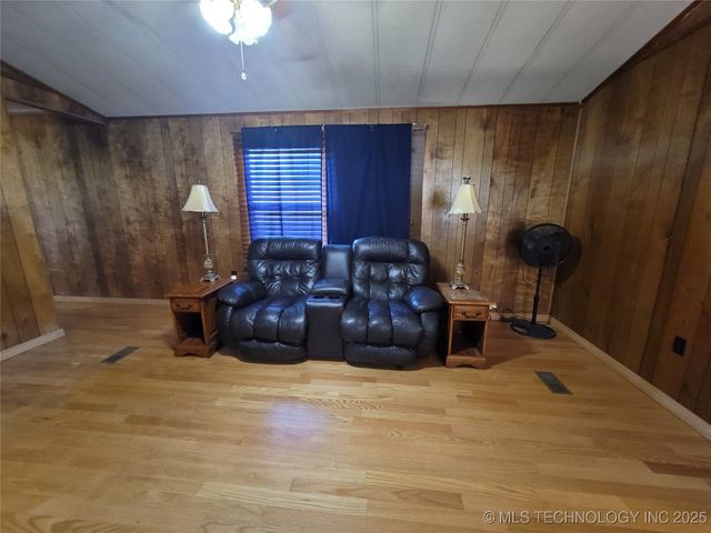 114549 S 4182 Road, Eufaula, OK 74432