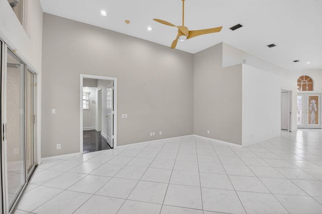 7558 Ironbridge Circle, Delray Beach, FL 33446