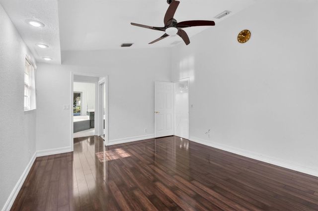 7558 Ironbridge Circle, Delray Beach, FL 33446