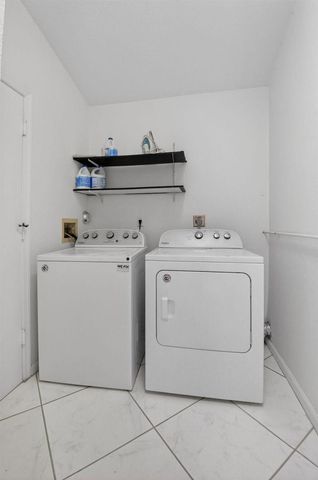 7558 Ironbridge Circle, Delray Beach, FL 33446