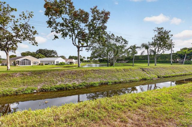 7558 Ironbridge Circle, Delray Beach, FL 33446