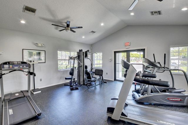 7558 Ironbridge Circle, Delray Beach, FL 33446
