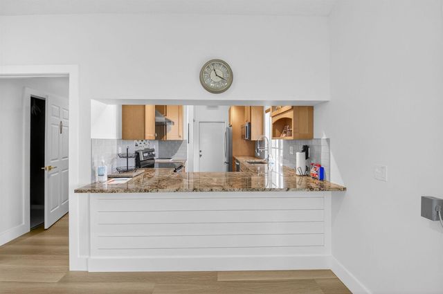 7558 Ironbridge Circle, Delray Beach, FL 33446