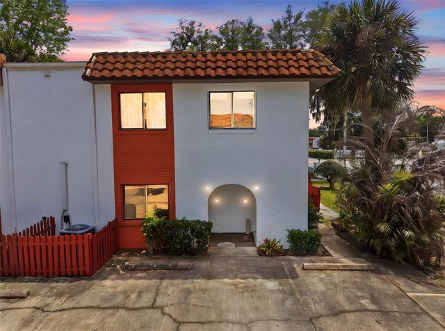 910 BIG TREE ROAD 202, South Daytona, FL 32119