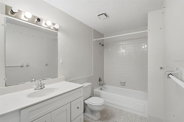 910 BIG TREE ROAD 202, South Daytona, FL 32119