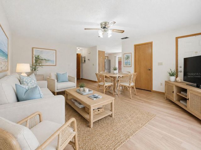 910 BIG TREE ROAD 202, South Daytona, FL 32119