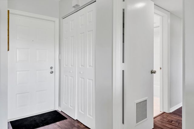 401 Greensward Lane 102-a, Delray Beach, FL 33445