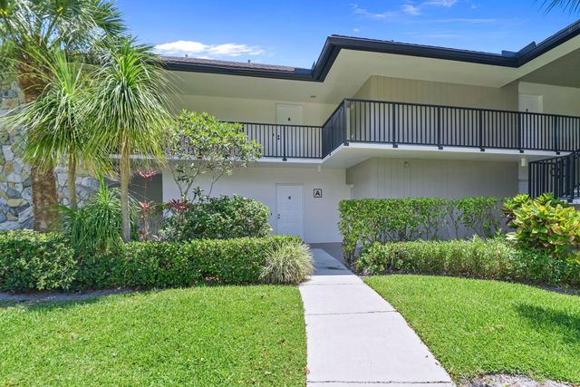 401 Greensward Lane 102-a, Delray Beach, FL 33445