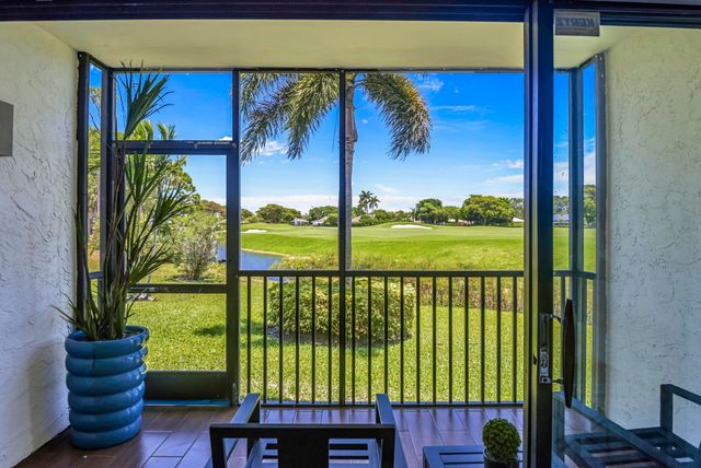 401 Greensward Lane 102-a, Delray Beach, FL 33445