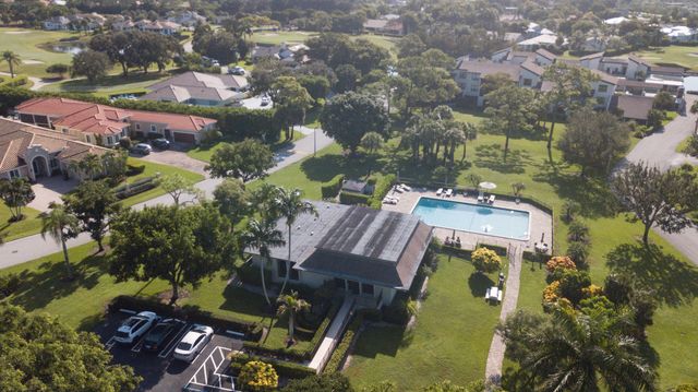 401 Greensward Lane 102-a, Delray Beach, FL 33445
