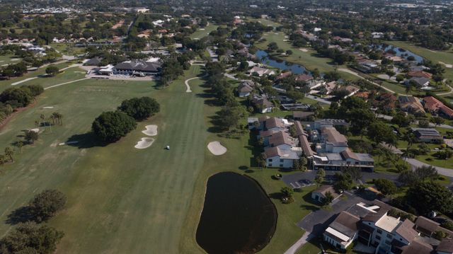 401 Greensward Lane 102-a, Delray Beach, FL 33445