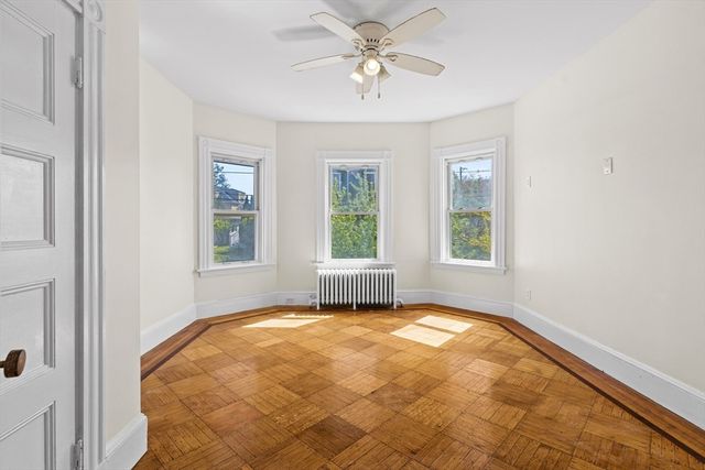 113 Elm Ave, Quincy, MA 02170