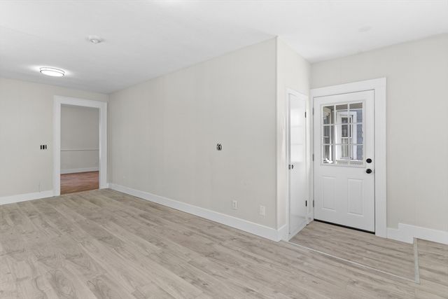 113 Elm Ave, Quincy, MA 02170