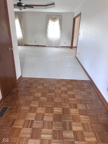 423 Alexander Drive, Seymour, IN 47274
