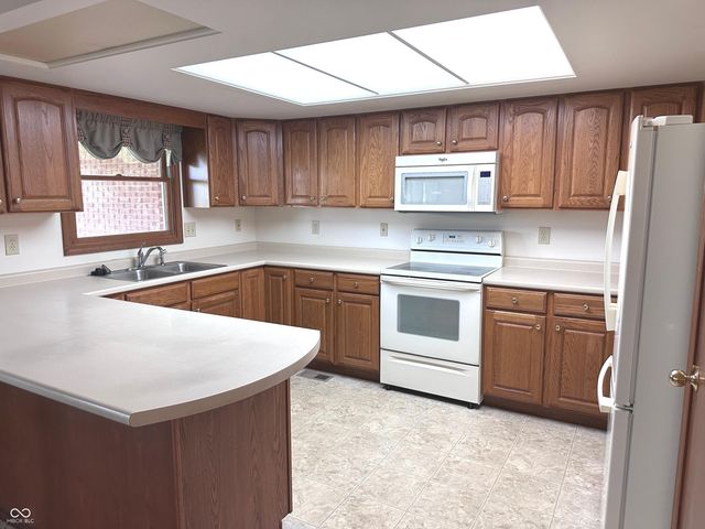 423 Alexander Drive, Seymour, IN 47274