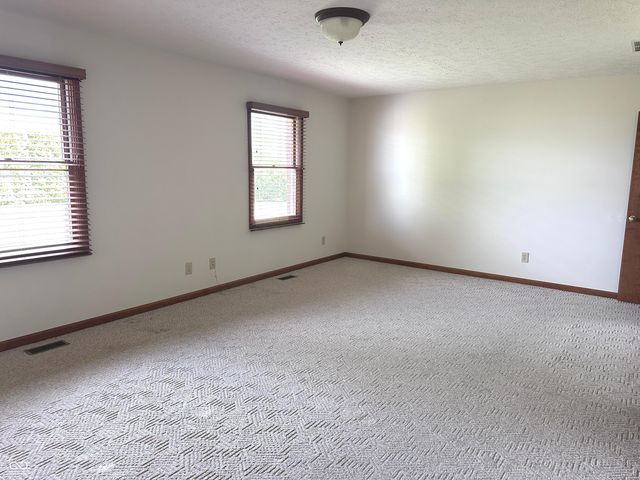 423 Alexander Drive, Seymour, IN 47274