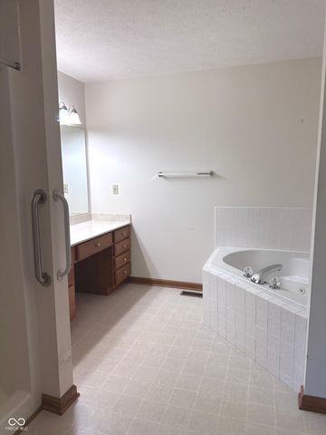 423 Alexander Drive, Seymour, IN 47274