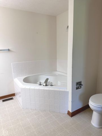 423 Alexander Drive, Seymour, IN 47274