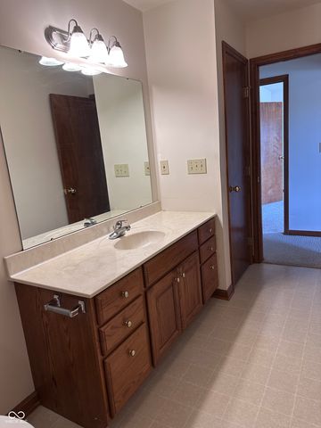 423 Alexander Drive, Seymour, IN 47274