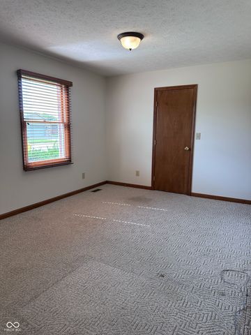 423 Alexander Drive, Seymour, IN 47274