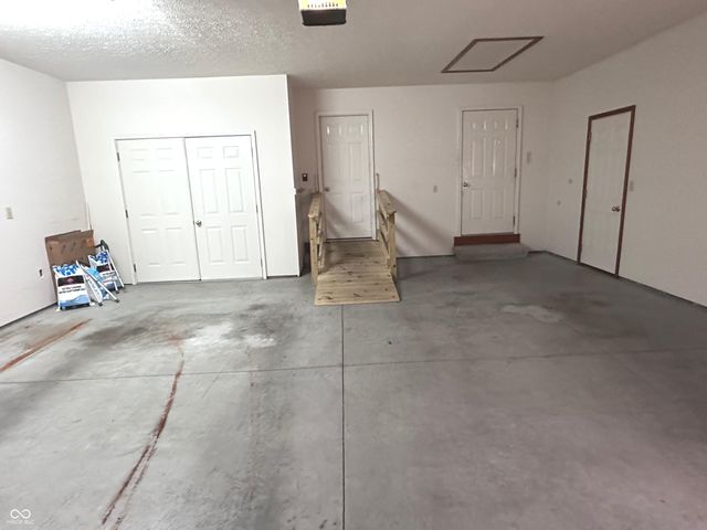 423 Alexander Drive, Seymour, IN 47274